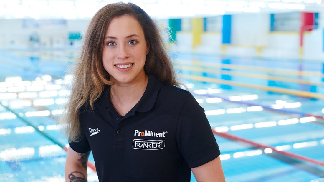 Vatten är hennes rätta element – ProMinent stöttar simmaren Sarah Köhler